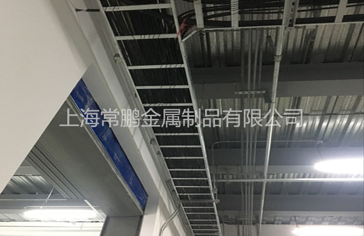 梯式电缆桥架